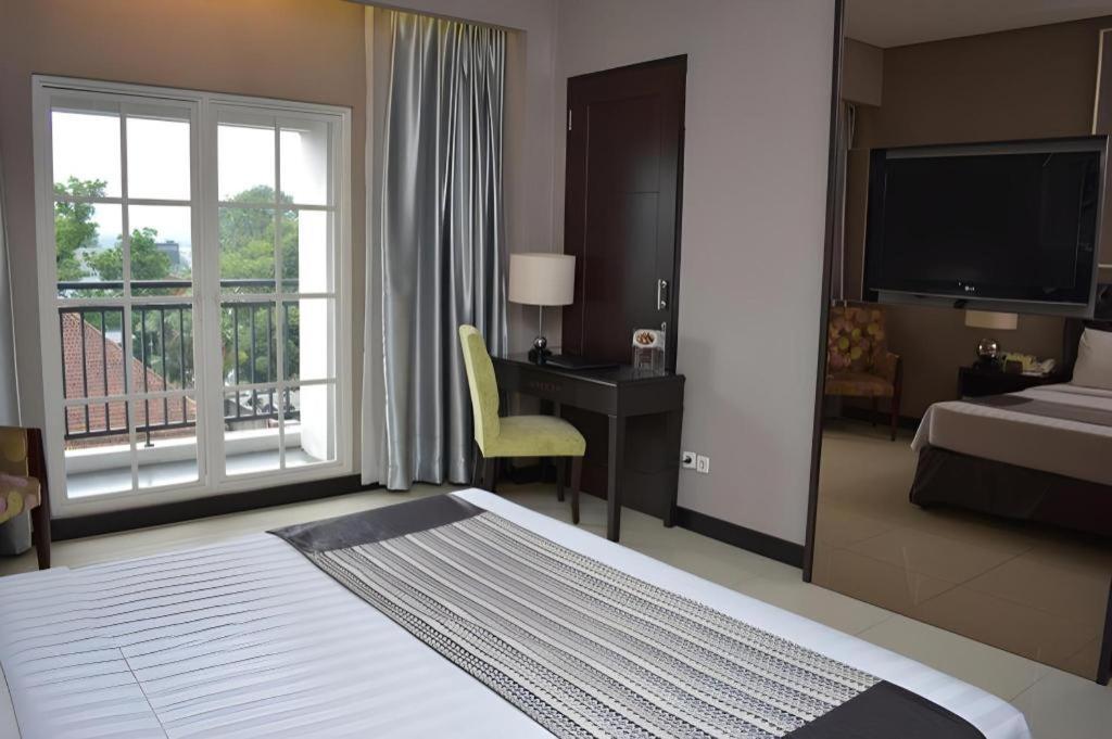 The Mirah Hotel Bogor Bagian luar foto