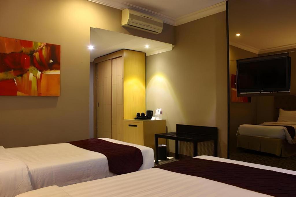 The Mirah Hotel Bogor Bagian luar foto