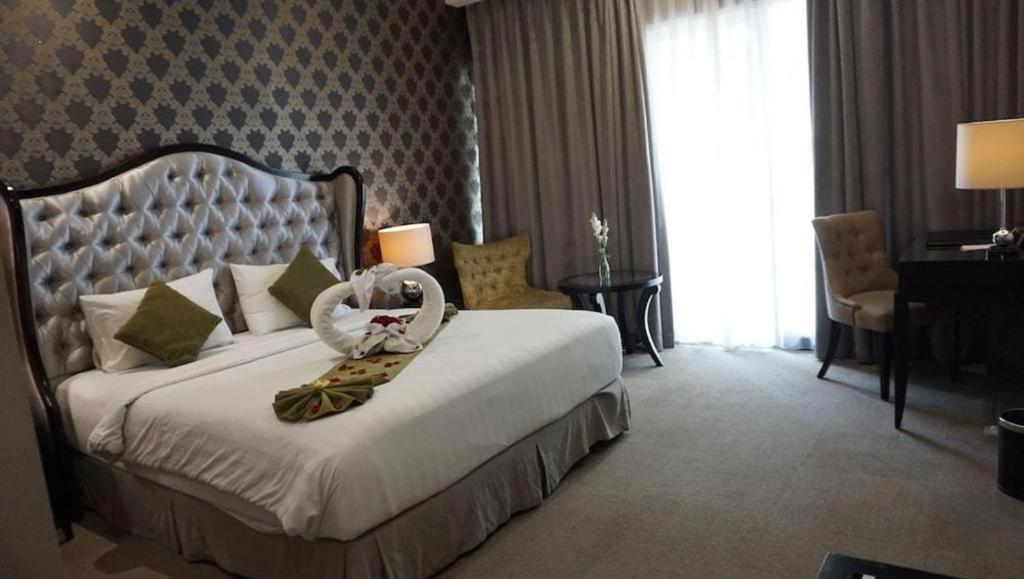 The Mirah Hotel Bogor Bagian luar foto