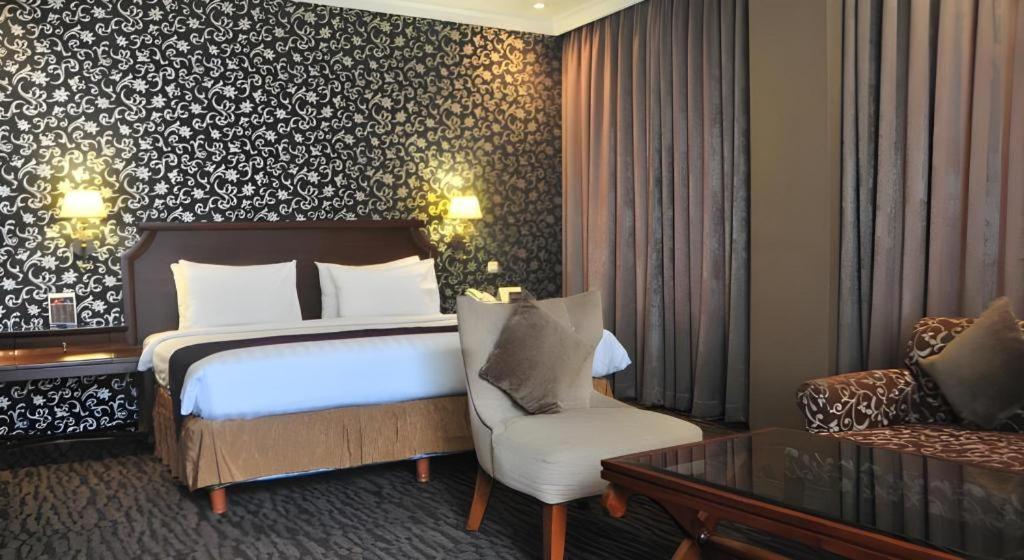 The Mirah Hotel Bogor Bagian luar foto