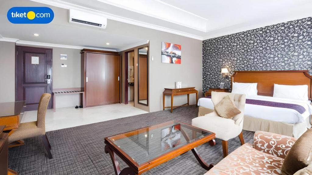 The Mirah Hotel Bogor Bagian luar foto