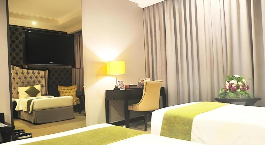 The Mirah Hotel Bogor Bagian luar foto