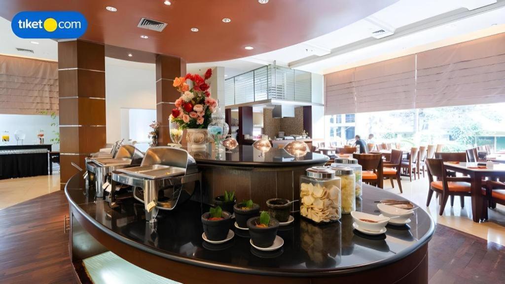 The Mirah Hotel Bogor Bagian luar foto